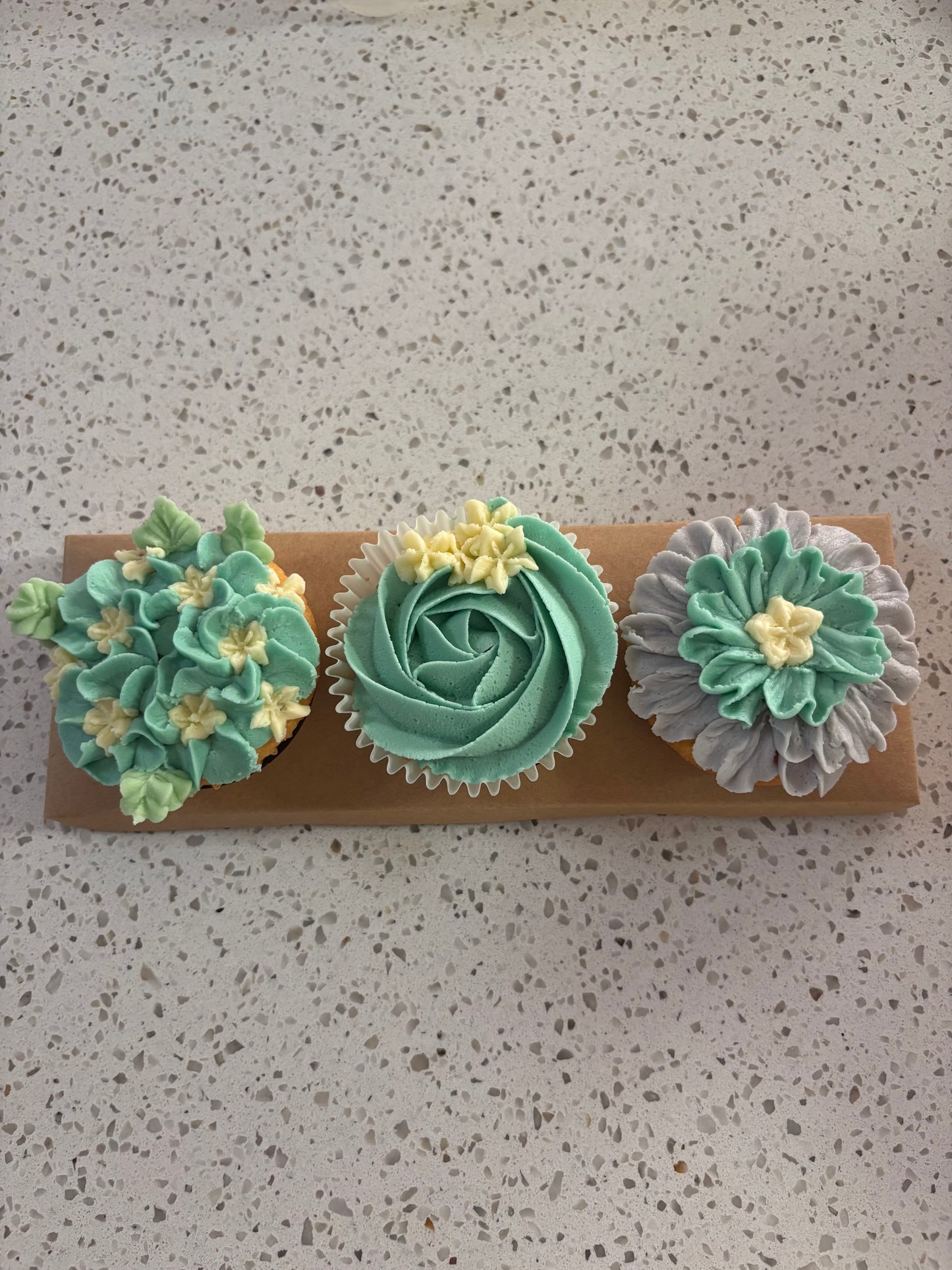 🌸 Sweet Garden Cupcakes 🌸 - Floral Boxes